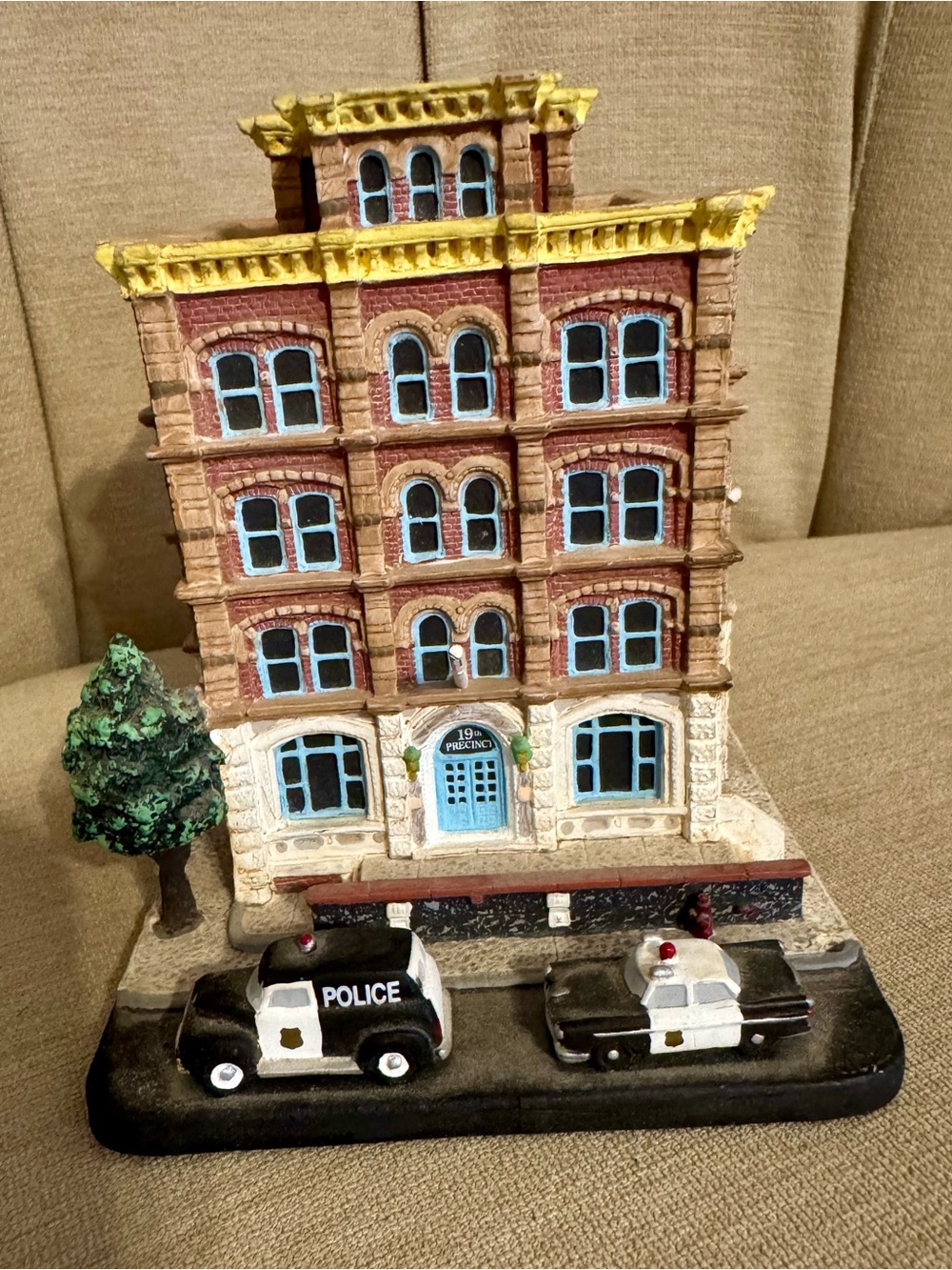 Danbury Mint 19th Precinct New York Police Station,